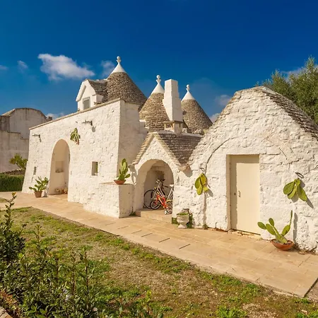 Trulli Vida Villa *